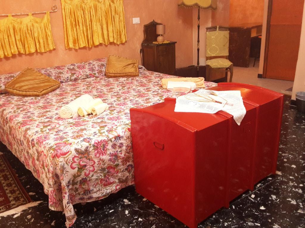 B&B Au Caruggiu Ceriale Cameră foto